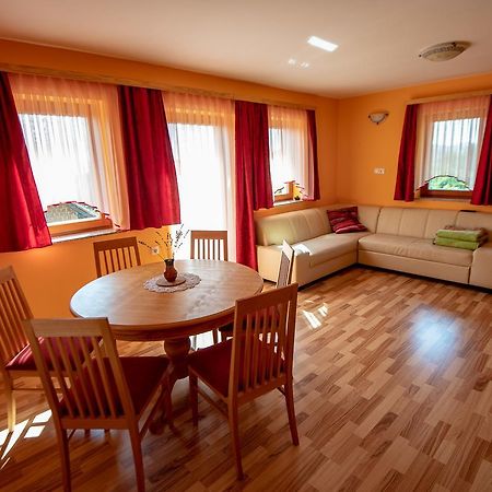Vineyard Cottage Pod Piramido Dobrnic Εξωτερικό φωτογραφία